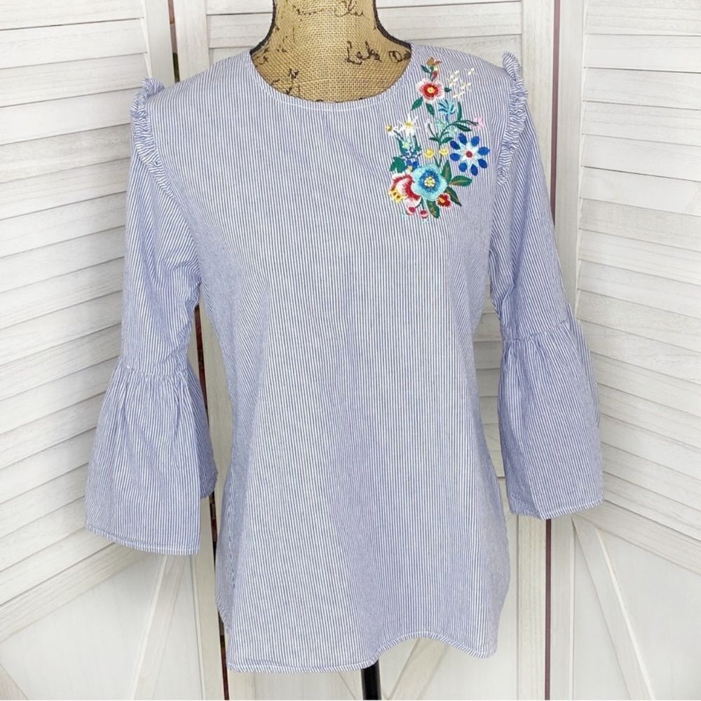Passport Striped Embroidered Bell Sleeve Popover Shirt Medium